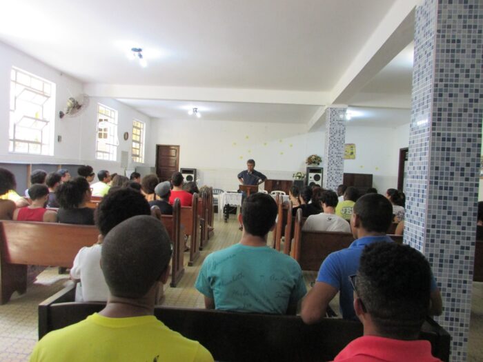 estudantes em conselho regional 2016
