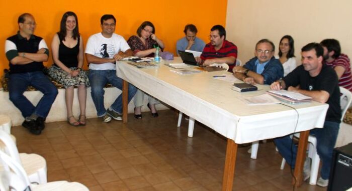 Estudantes à mesa no IPL 2011